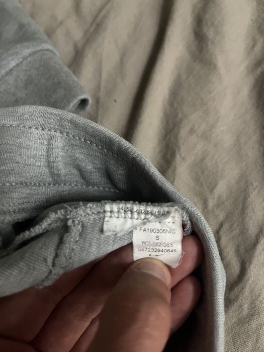 Nike tech fleece old season