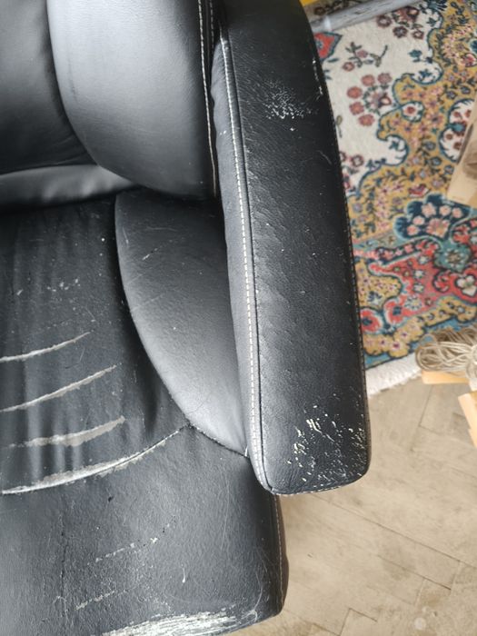 Офис стол удобен