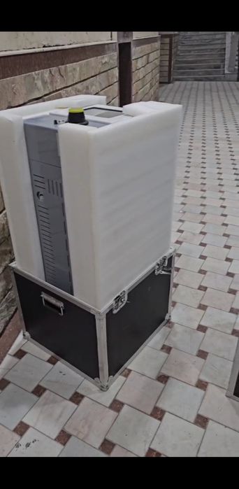 CO2 lazir Aparat sirochna sotiladi