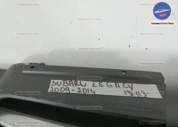 Оригинална централна решетка Субару Легаси / Subaru Legacy Оригинална
