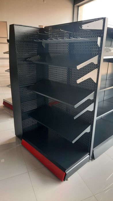Универсальные стеллажи для магазинов
