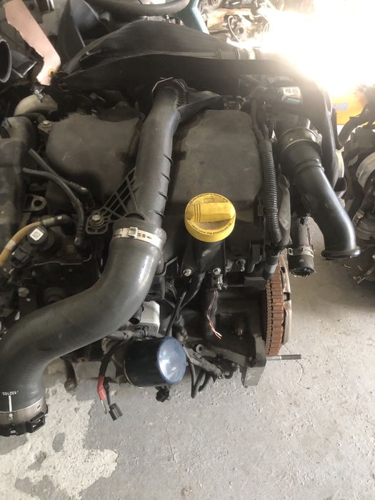 Vând motor Dacia si Renault