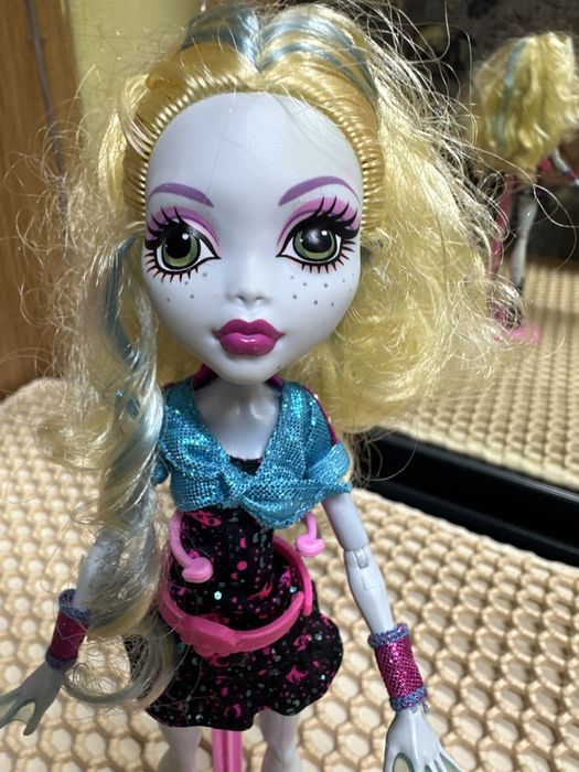 Продам куклу монстр  хай!