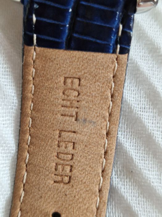 Дамски часовник,,Burgmeister"