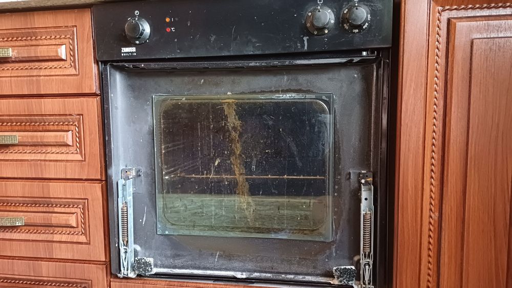 Zanussi духовой шкаф