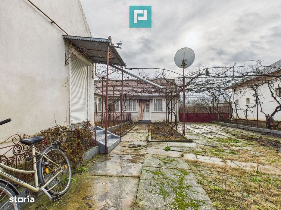 Casă cu 4 camere în Nădab