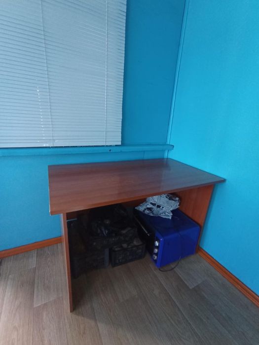 Письменные столы 3шт.