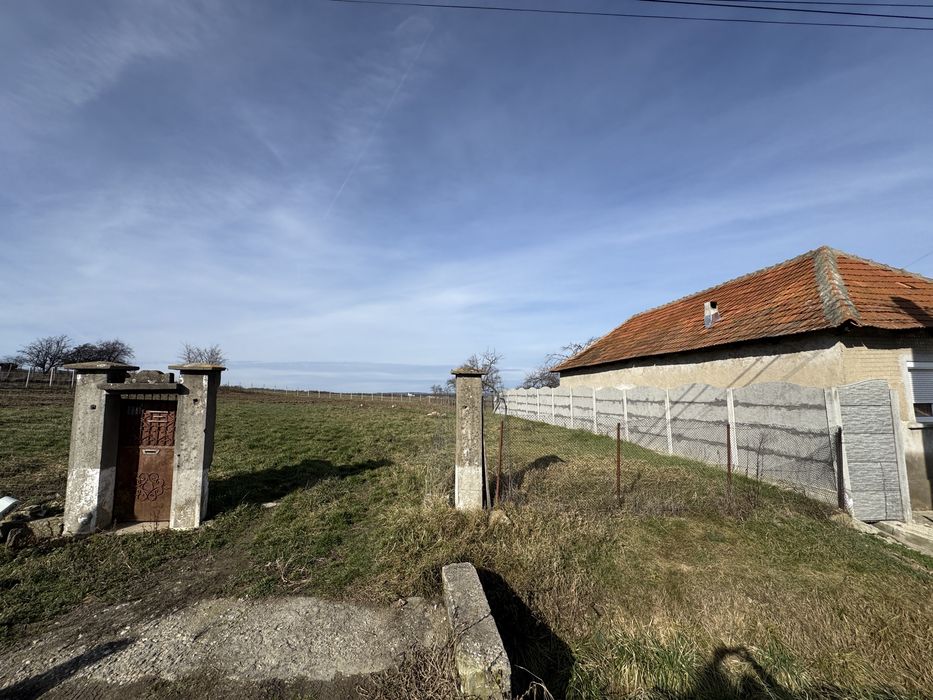 Vând  teren intravilan 1500 mp lângă Oradea