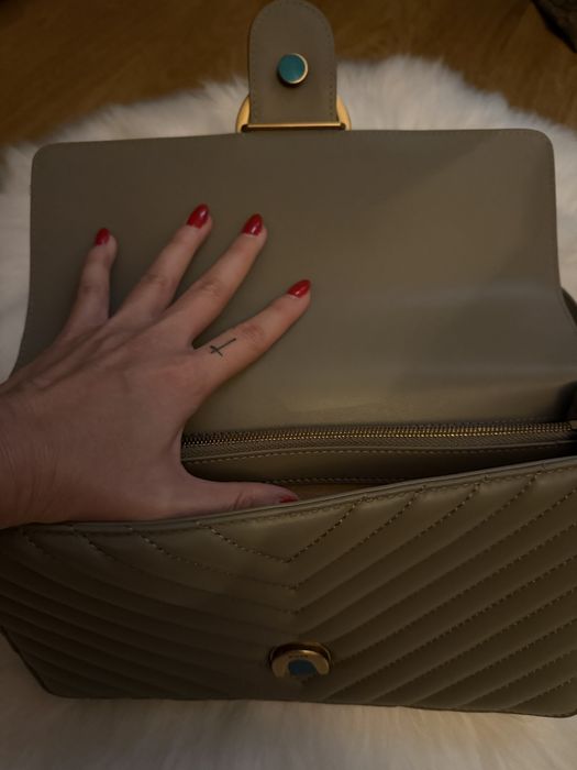 Vand geanta noua,originala Pinko