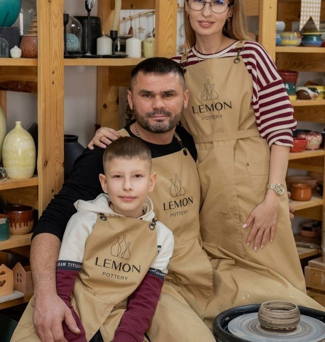 Фартук с печатью и вышивка. Fartuk S logotipom