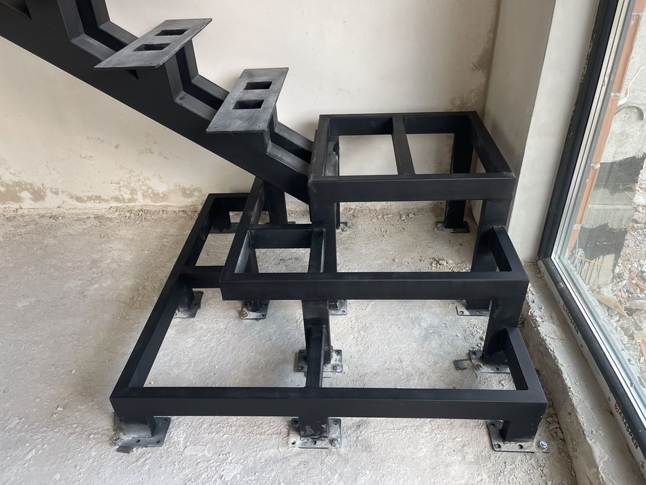 стълба  метална конструкция