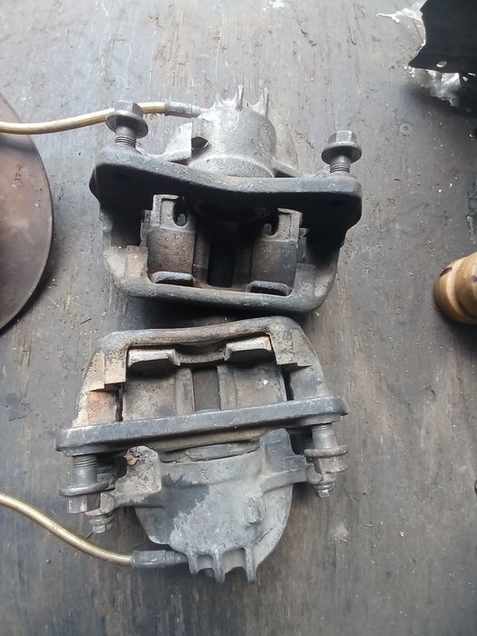 Супорт Вольво S40 передний