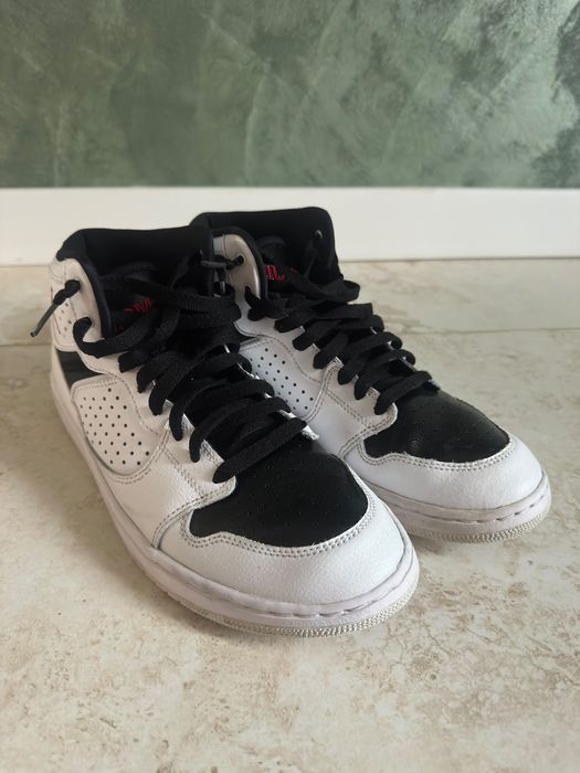 Adidasi nike jordan