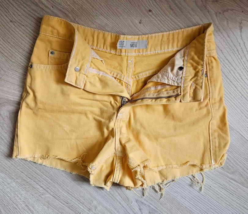 къси дънкови панталони