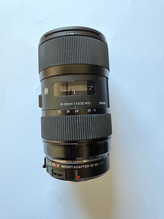 Pachet Foto: Sigma 18-35mm f/1.8 Art + Speedbooster Viltrox EF-M2 II