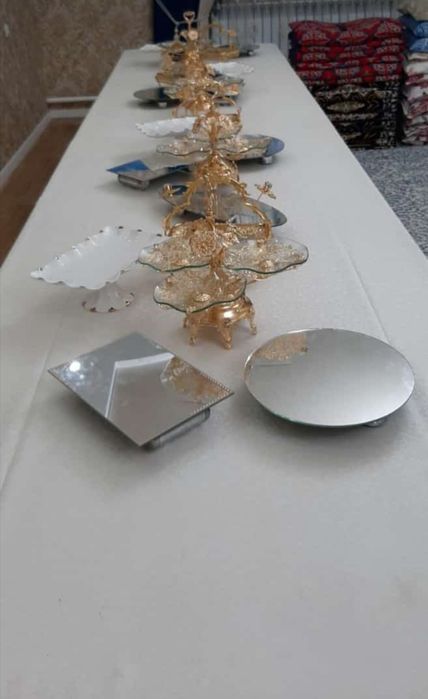 Телевизор  SAMSUNG  Стол