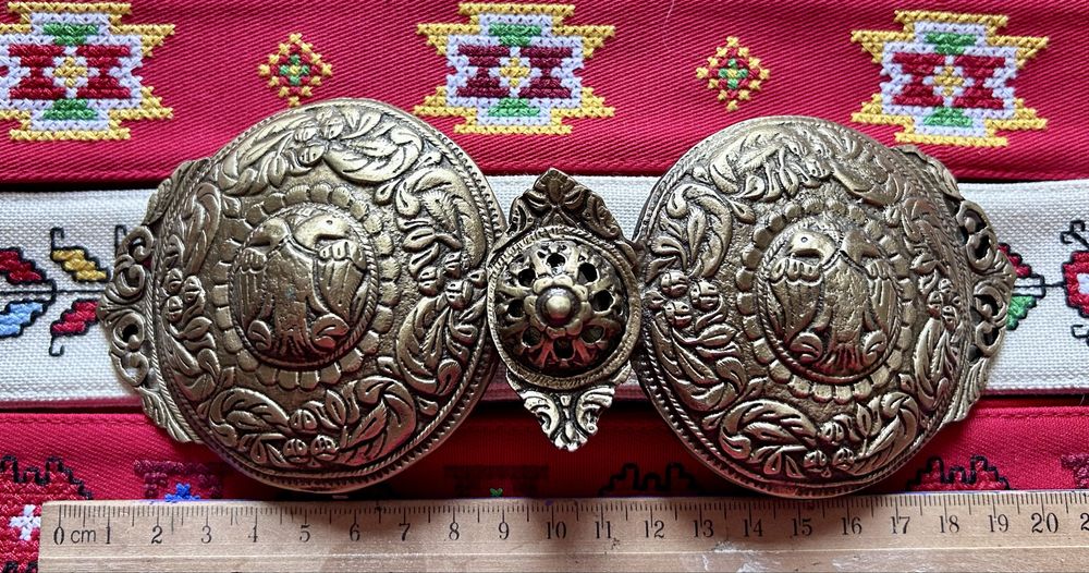 Кръгли месингови пафти