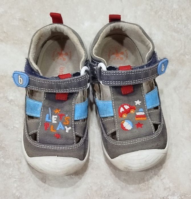 Обувки, ботуши, боти, сандали 22 и 23