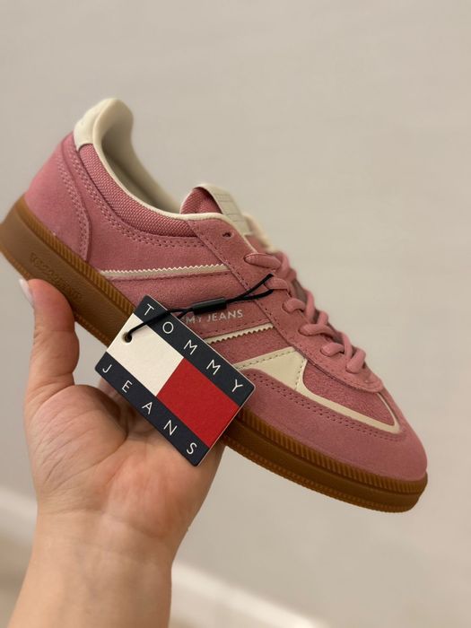 Кеды от TOMMY HILFIGER в розовом цвете
