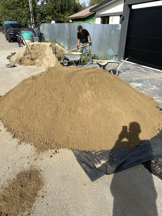 Chisai nisip fin gazon