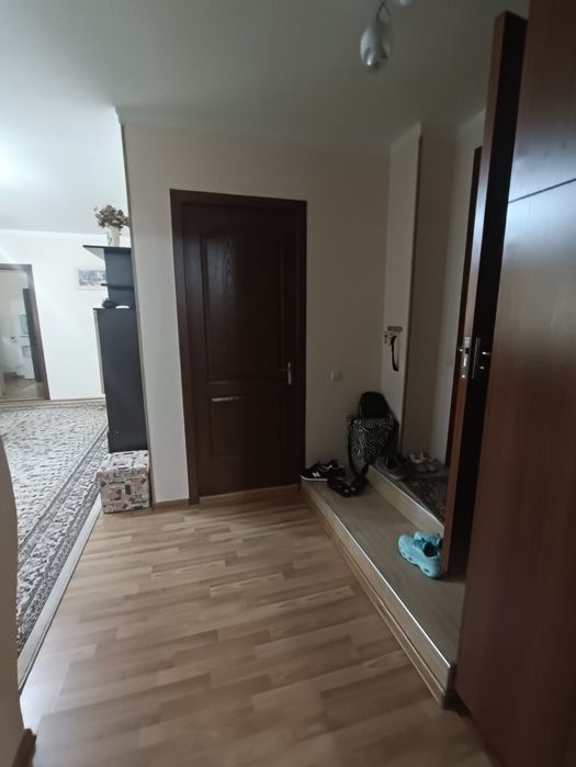 Чиланзар 1 квартал Мукимий 3/1/4 продаётся квартира