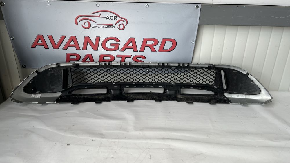 Решетка Mercedes GLA X156