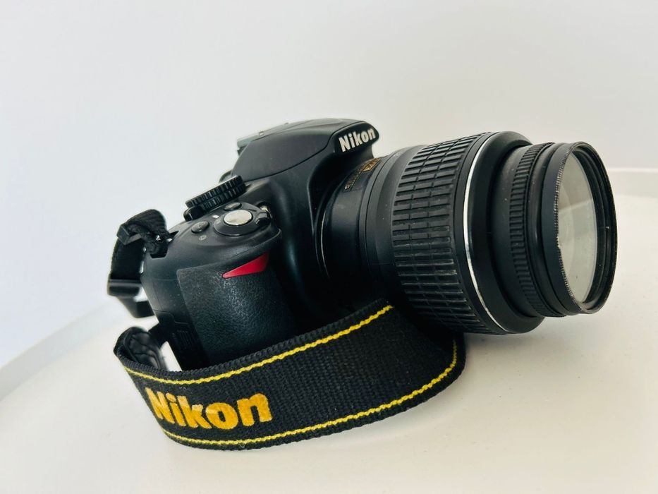 Aparat foto Nikon D3100