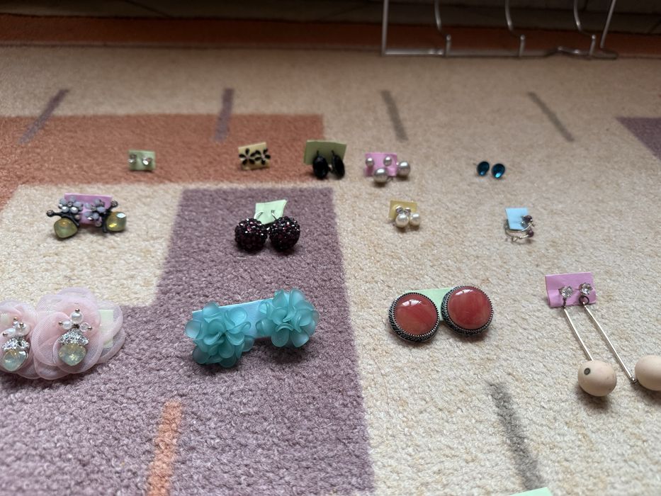 Обеци - различни видове за всяка жена