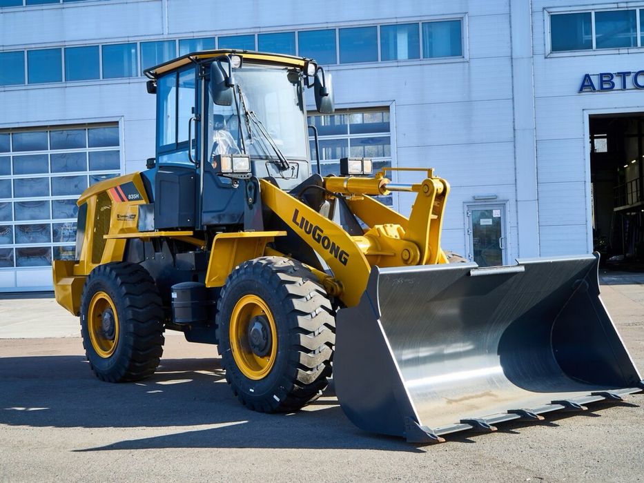 Рассрочка. Фронтальный Погрузчик Liugong 835H