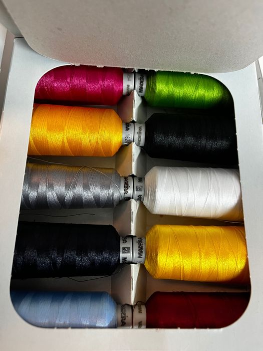 Mașină de brodat Brother Innovis NV 800E