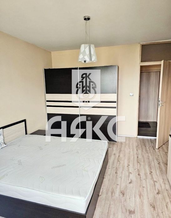 Продава се Тристаен апартамент в София, Люлин 9 - 103 кв.м за 2020 €/кв.м - Снимка #6