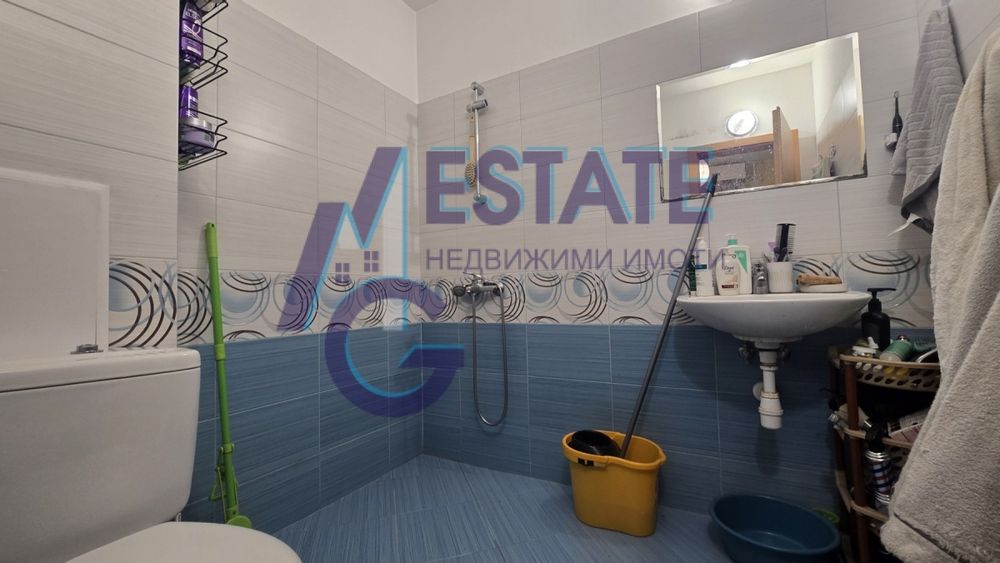 Двустаен апартамент с югозападно изложение в гр.София, Люлин 8