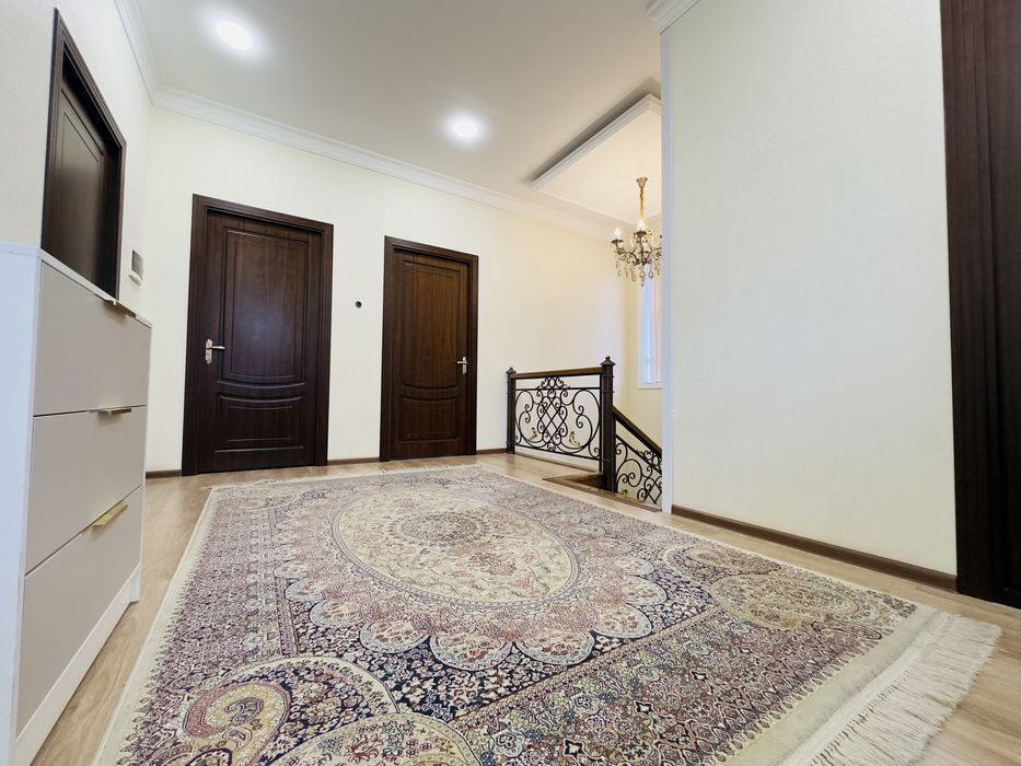 Diqqat Antiqa uy markazda Elita mahallada sotiladi