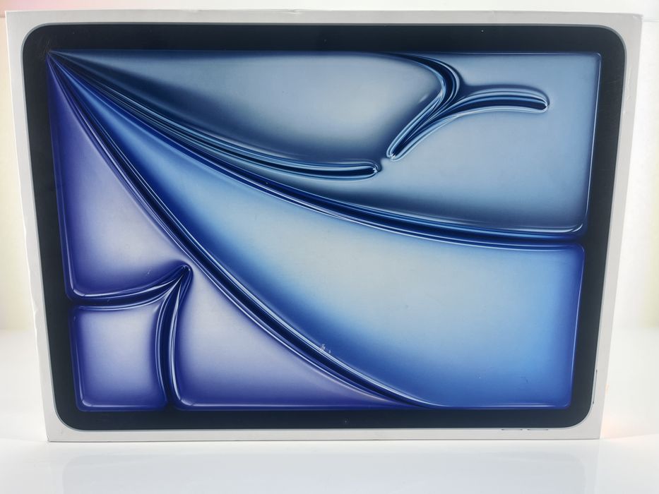 iPad 11” M3 128GB Blue Produs Nou Sigilat