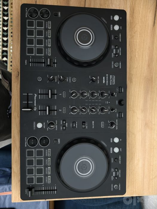 Pioneer DDJ FLX-4 в ИДЕАЛЬНОМ состоянии