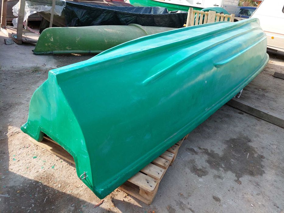 Lotca pescuit comercial 6 metri, noua, fibra sticla, prod 2025