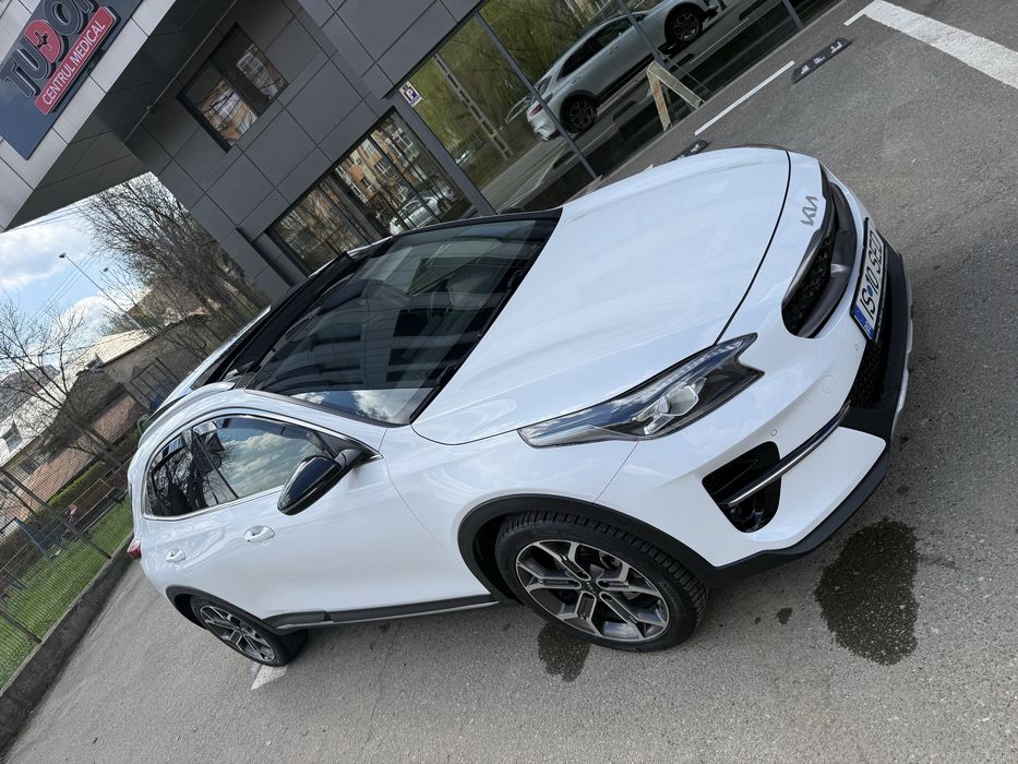 Kia Xceed 2021 Benzina+Hibrid