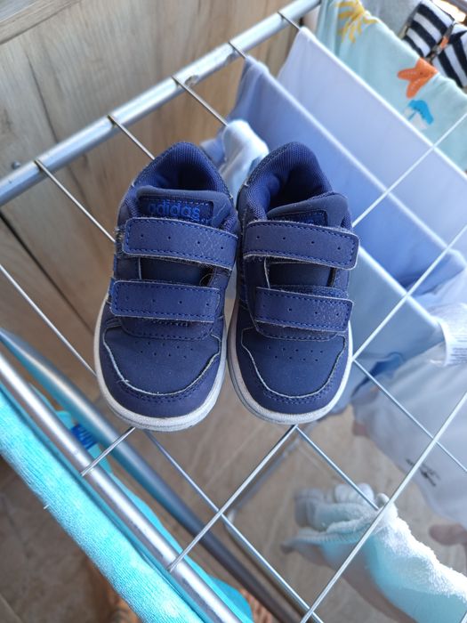 Маратонки и сандали  за момче Nike , Adidas  ,Zara  и H&M . Различни размери  19, 21,22