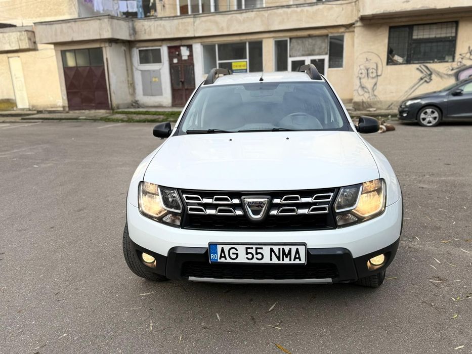 Vând Dacia Duster 4x4  2015 ,230 000 km.