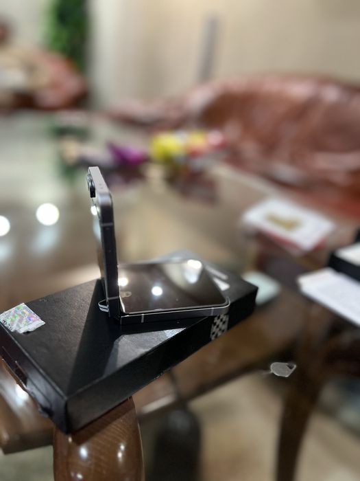 Samsung Galaxi Z Flip6