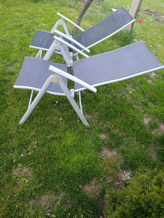 Сгъваеми алуминиеви къмпинг столове