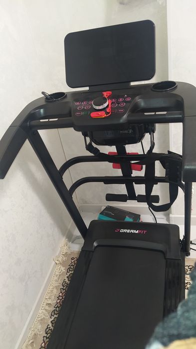 Беговая дорожка сотилади срочна