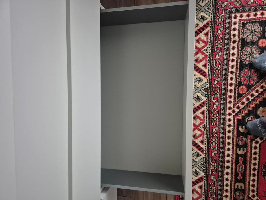 Comoda alba impecabila