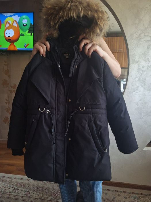 Продам курточку зима на девочку