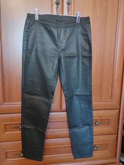 Продам женские джинсы, брюки