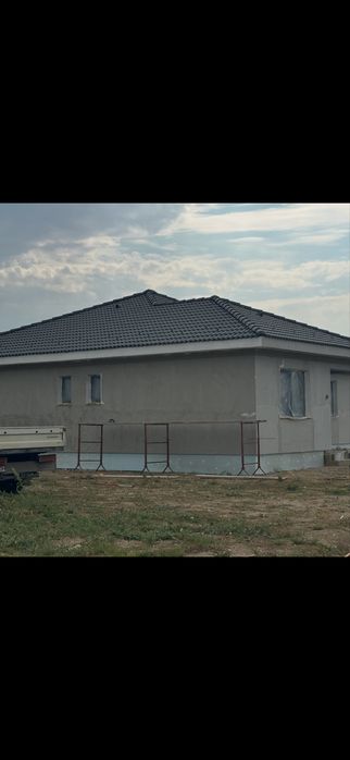 Vand casa in Paulesti semifinisata
