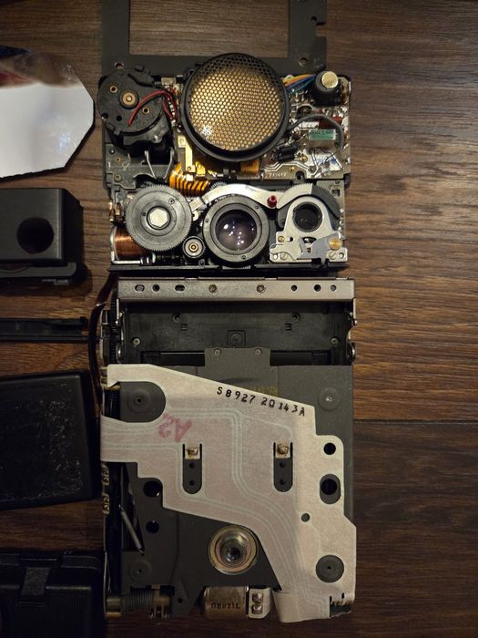 Polaroid SX 70 Sonar, piese