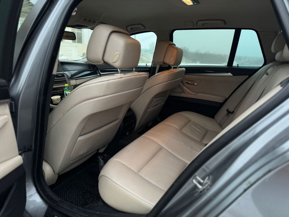 BMW SERIA 5 /// F11/520d/// Automat- Pret Castana