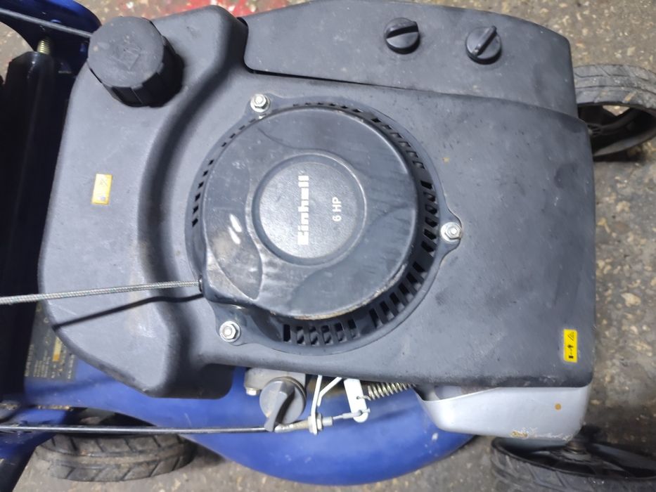 Бензинова косачка