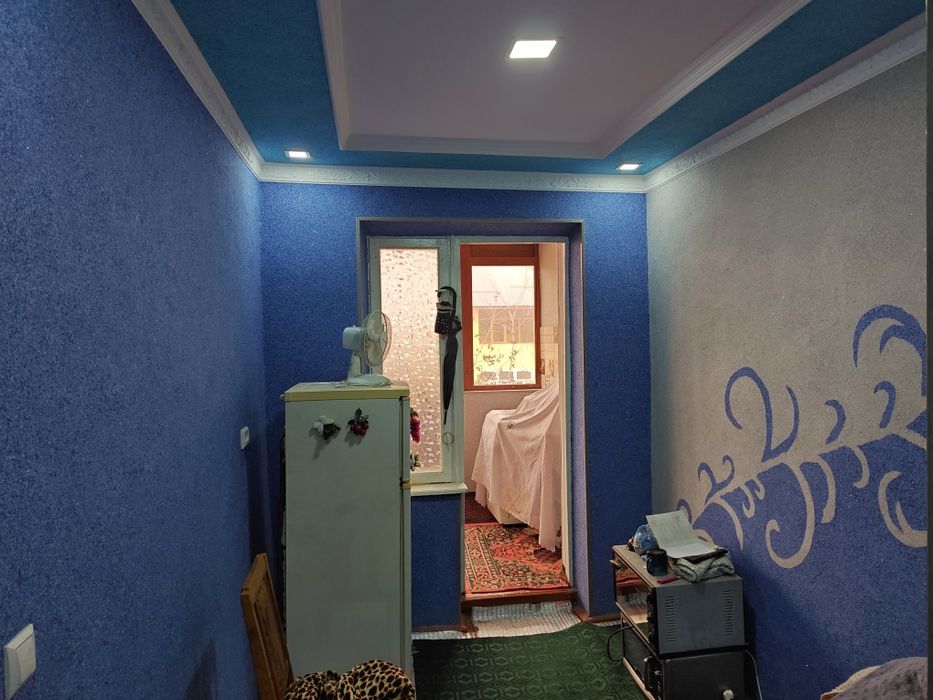 Uy sotiladi shahrixon, xoldevonbek domlarda 2 xonali 3 xonali qilingan